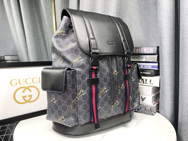 激安グッチバッグコピー背面デザイン